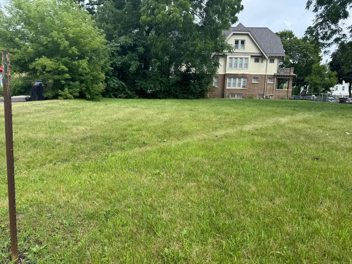 1510 W Wright St, Milwaukee, WI 53206 - Image #1