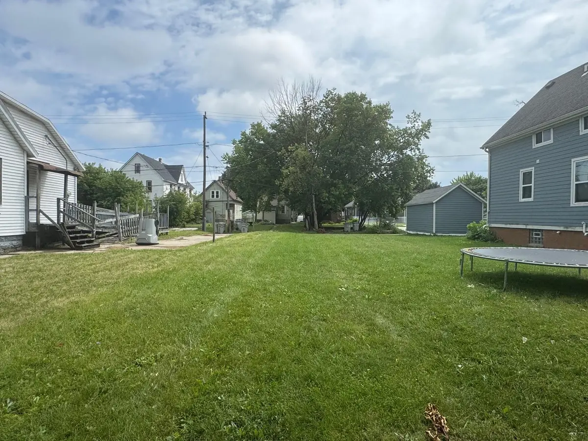 2448 N 16th St, Milwaukee, WI 53206 - Image #1