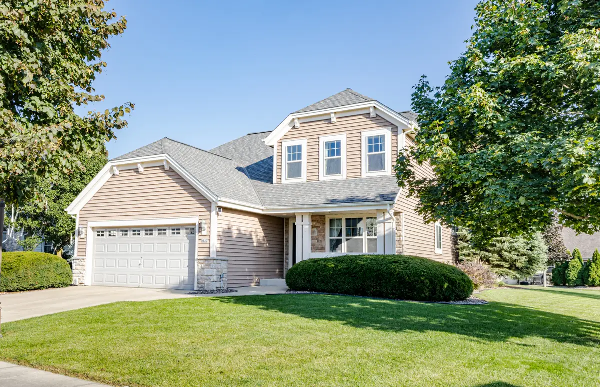 3823 Valley Creek Dr, Waukesha, WI 53189 - Image #1
