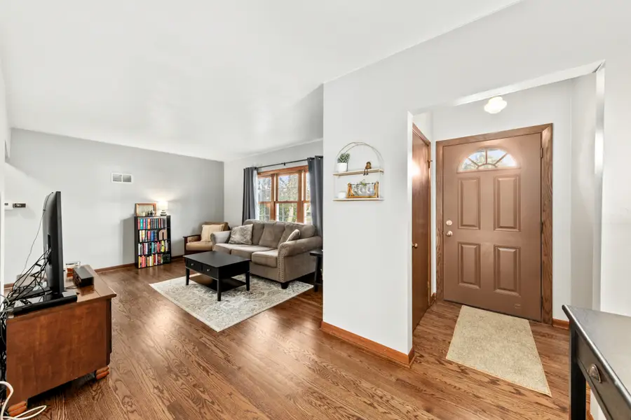 12207 W Bluemound Rd, Wauwatosa, WI 53226 - Image #2