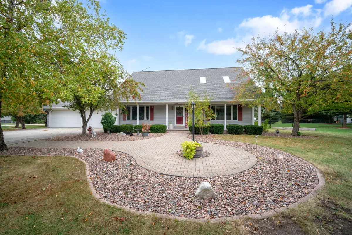 605 Mary Lee Dr, Fond Du Lac, WI 54935 - Image #1