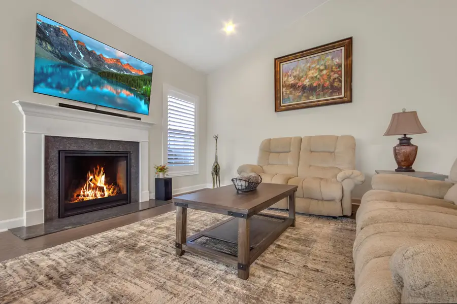 1760 Cobblestone Ln, Lake Geneva, WI 53147 - Image #2