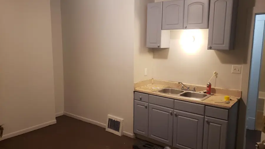 3126 N Palmer St, Milwaukee, WI 53212 - Image #3