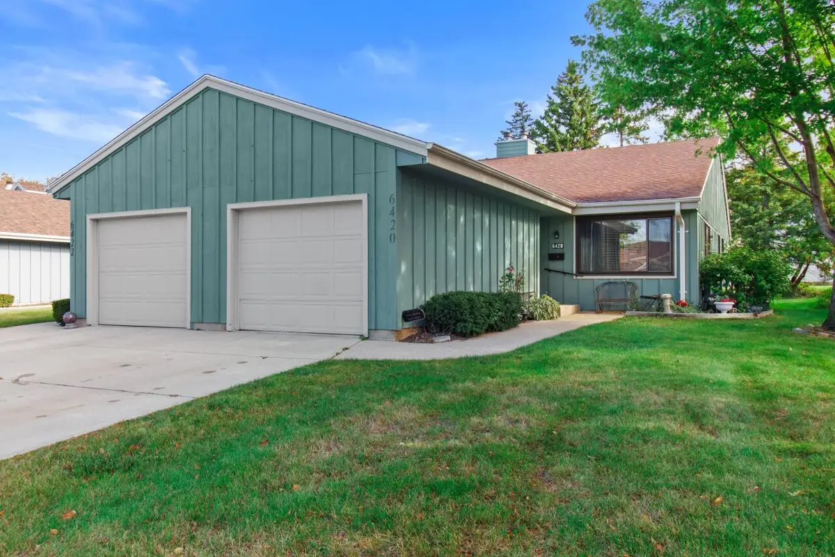 6420 W Dodge Pl, Milwaukee, WI 53220 - Image #1