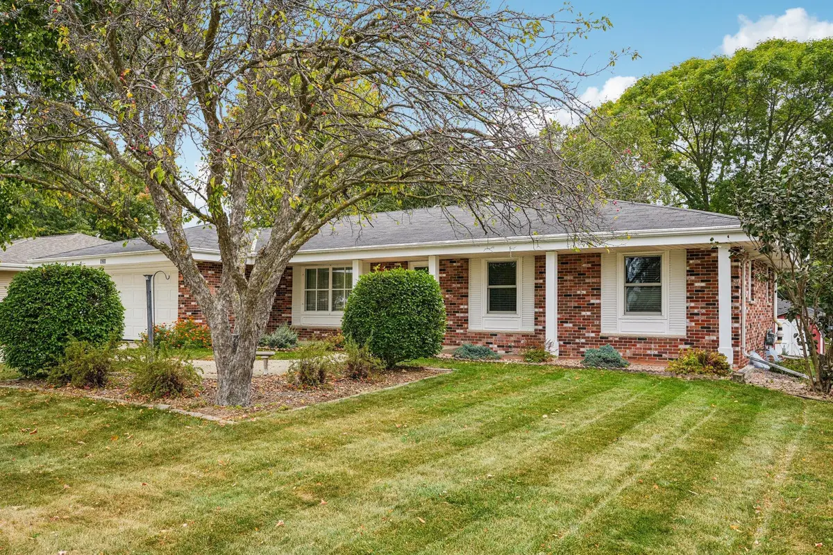 920 5th Ave, Grafton, WI 53024 - Image #1