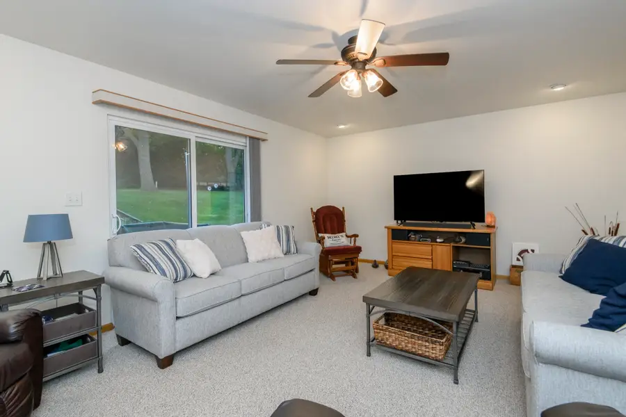 S75W32101 Paul Ln, Mukwonago, WI 53149 - Image #3