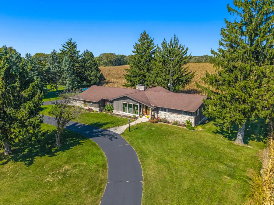 W296 County Road Cw, Ixonia, WI 53036 - Image #2