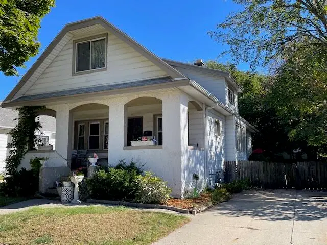 530 N 61st St, Wauwatosa, WI 53213 - #1