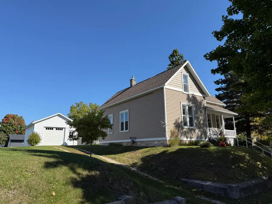 521 Center St, Kewaunee, WI 54216 - Image #3