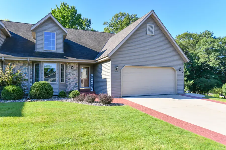 955 E Loos St, Hartford, WI 53027 - Image #3