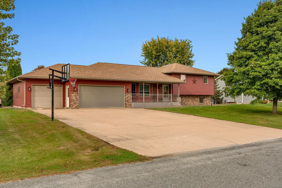 W7844 Windmill St, Holland, WI 54636 - Image #1