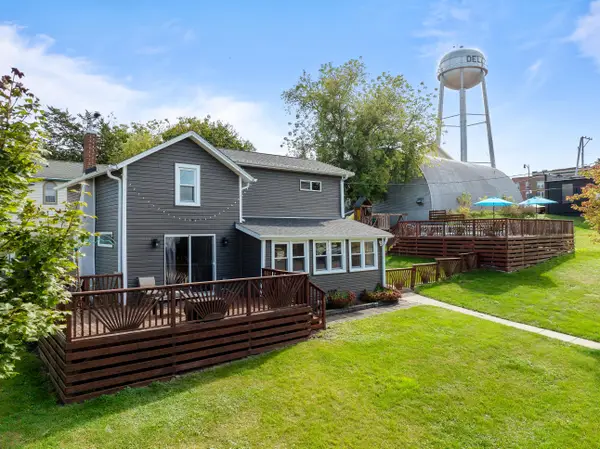 119 N Main St, Delavan, WI 53115