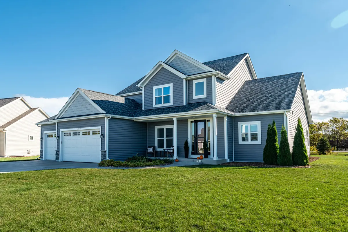 N45W22742 Charlotte Way, Pewaukee, WI 53072 - Image #1