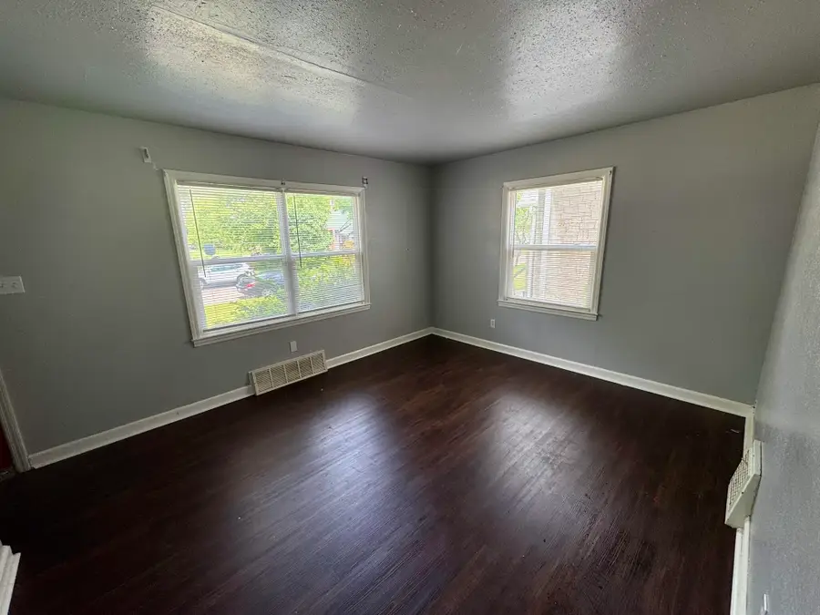 3223 W Fairmount Ave, Milwaukee, WI 53209 - Image #3