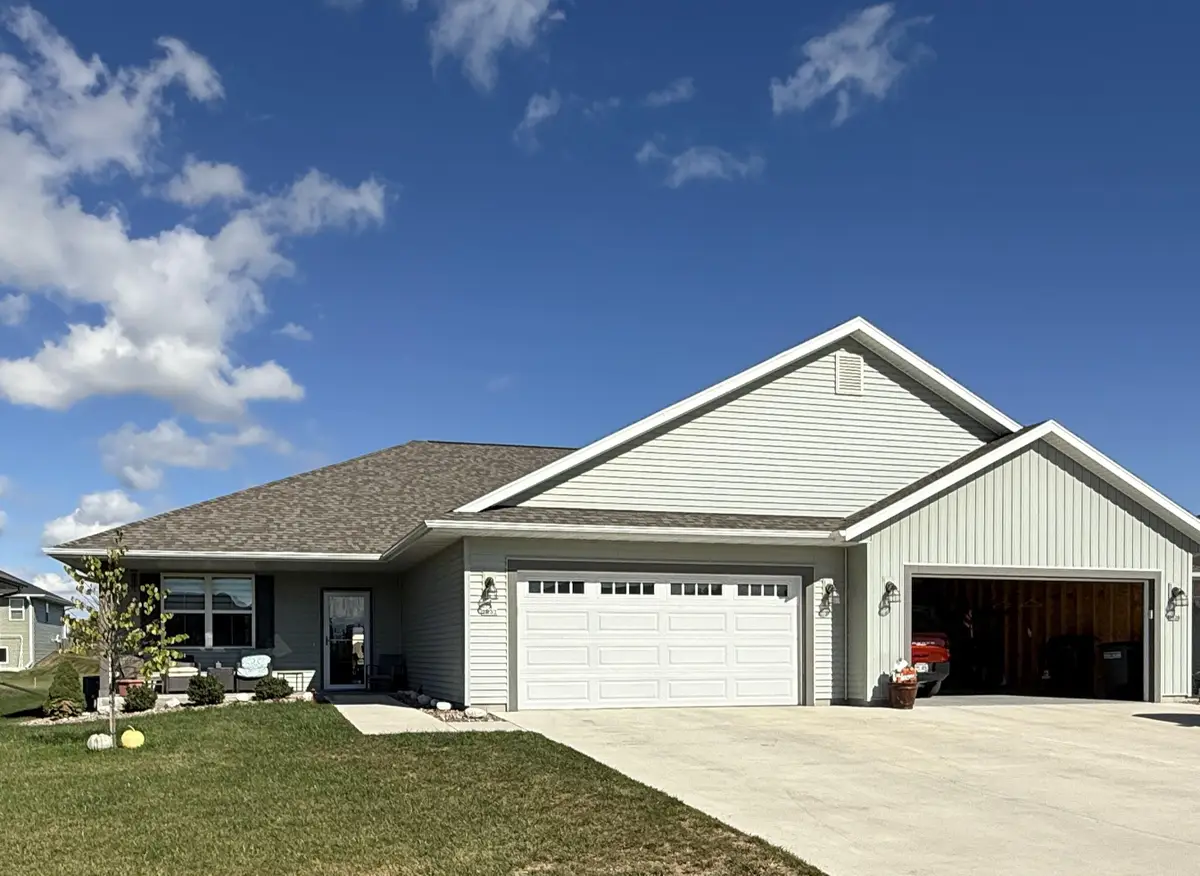 2832 Granite Ct, Sheboygan, WI 53081 - Image #1