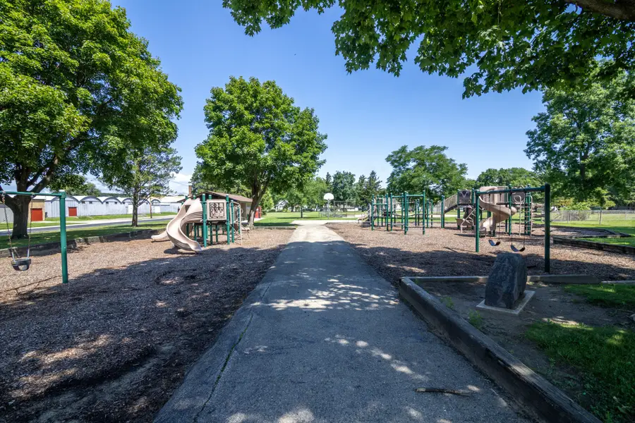 612 Elm St, Watertown, WI 53098 - Image #3