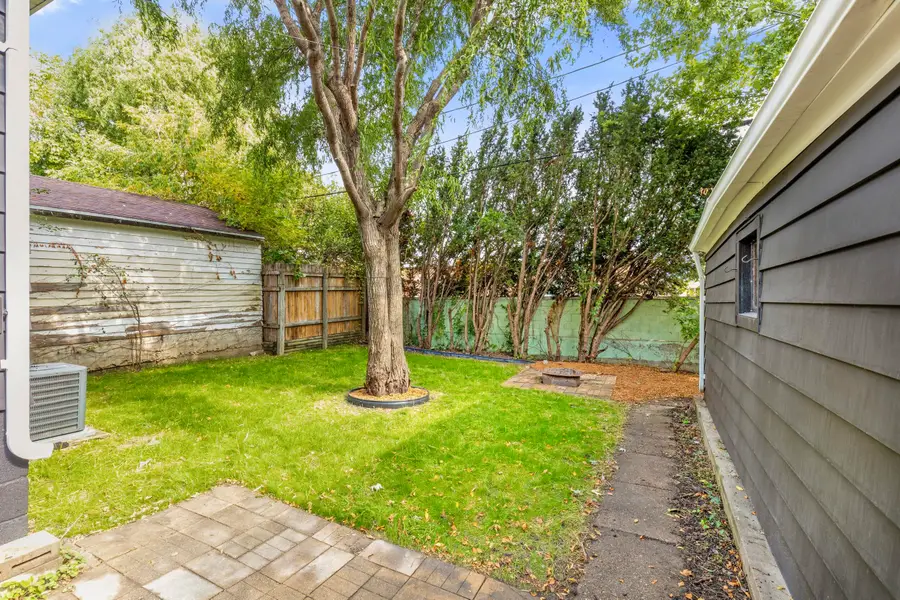 606 S 94th Pl, Milwaukee, WI 53214 - Image #2