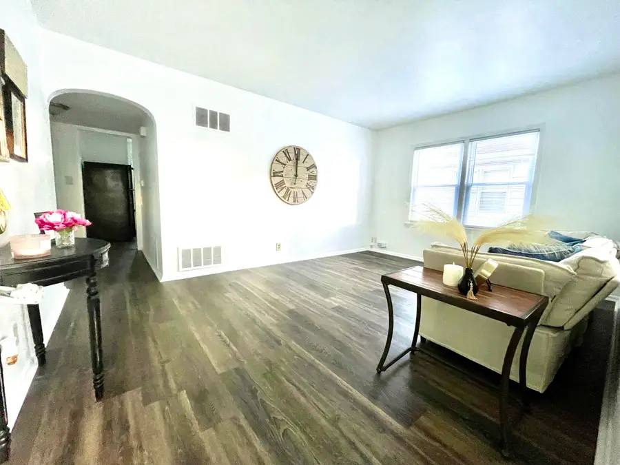 3526 N 77th St, Milwaukee, WI 53222 - Image #2