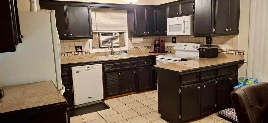 4935 N 88th St, Milwaukee, WI 53225 - #3