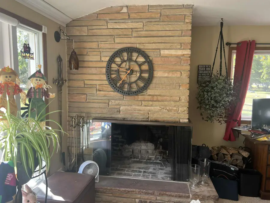 644 W Greenfield St, Elkhorn, WI 53121 - Image #3