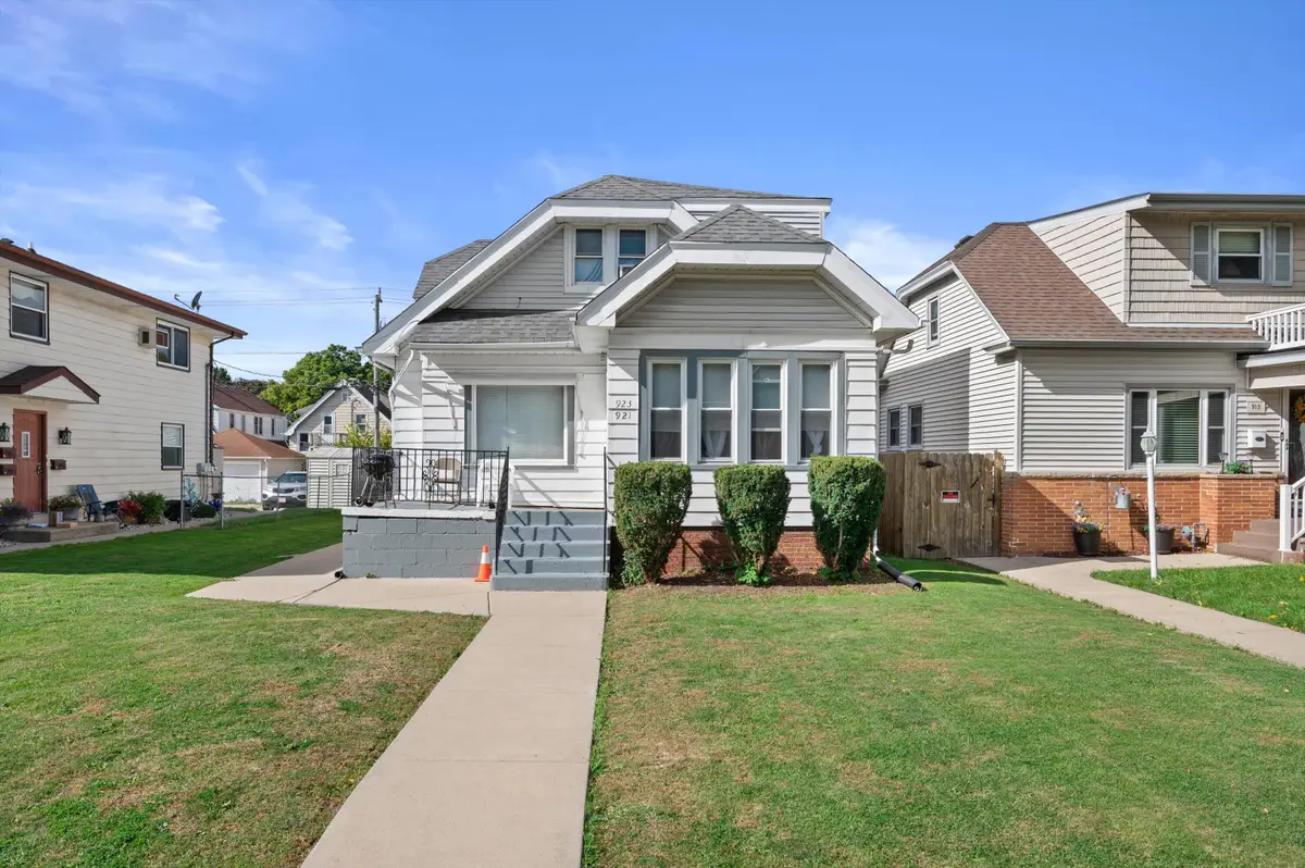 921 S 76th St, West Allis, WI 53214 - Image #1