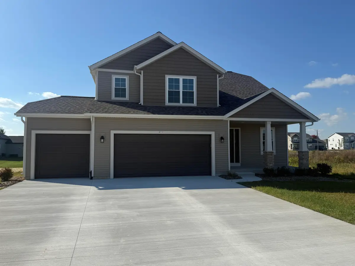 411 Ridgeview Ct, Lake Mills, WI 53551 - Image #1