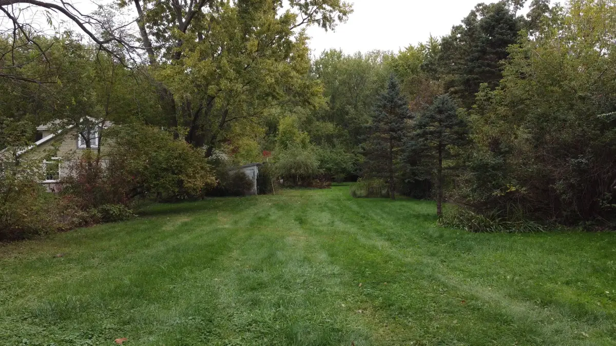 228 Evergreen St, Dousman, WI 53118 - #1