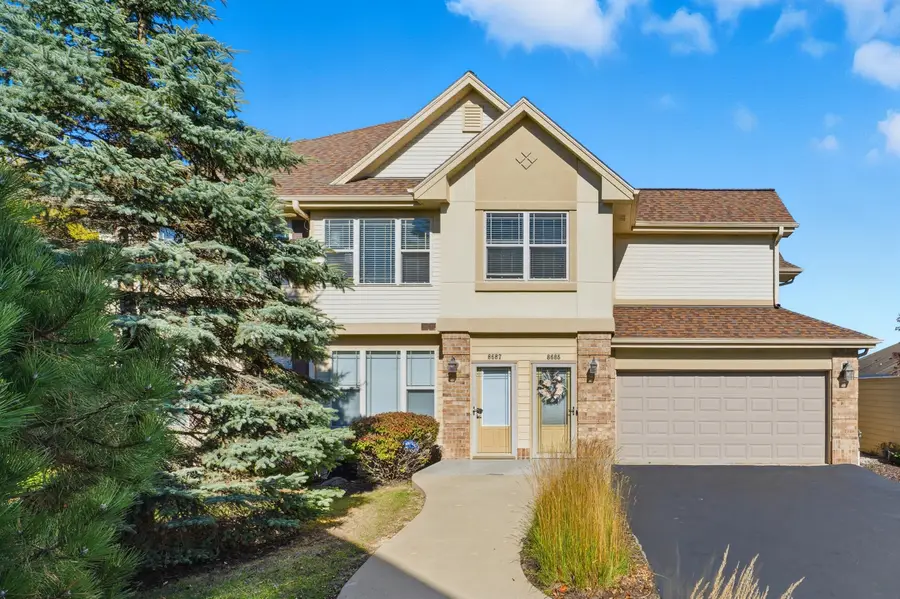 8685 S Deerwood Ln, Franklin, WI 53132 - Image #3