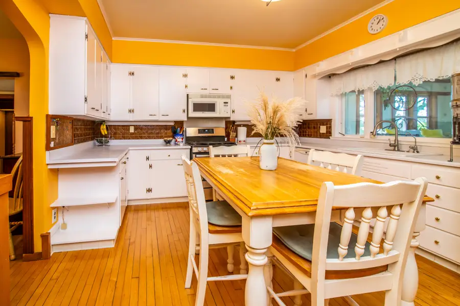 300 Birchcrest Rd, Horicon, WI 53032 - Image #3