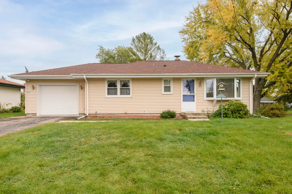 915 N Water St, Watertown, WI 53098 - Image #1