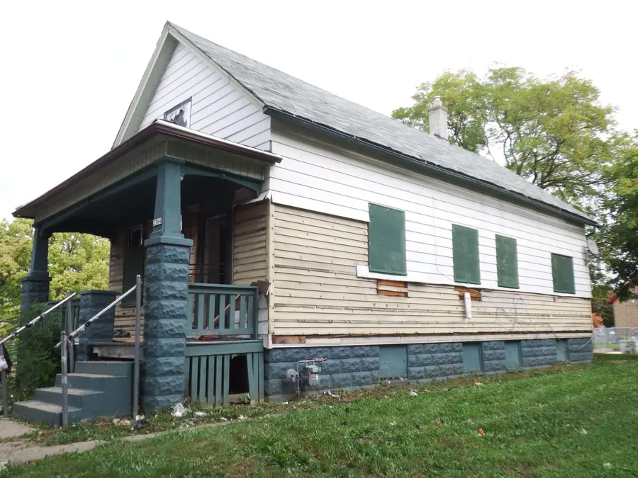 2364 N 21st St, Milwaukee, WI 53206 - Image #2