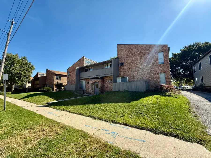 7835 W Oklahoma Ave, Milwaukee, WI 53219 - Image #2