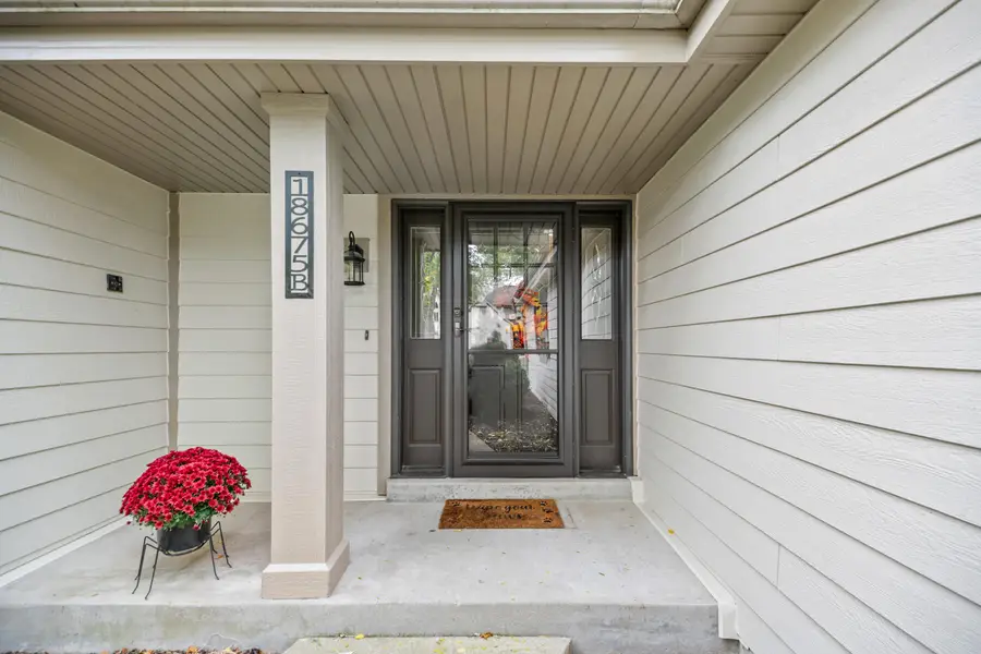 18675 St Andrew Ln, Brookfield, WI 53045 - Image #2