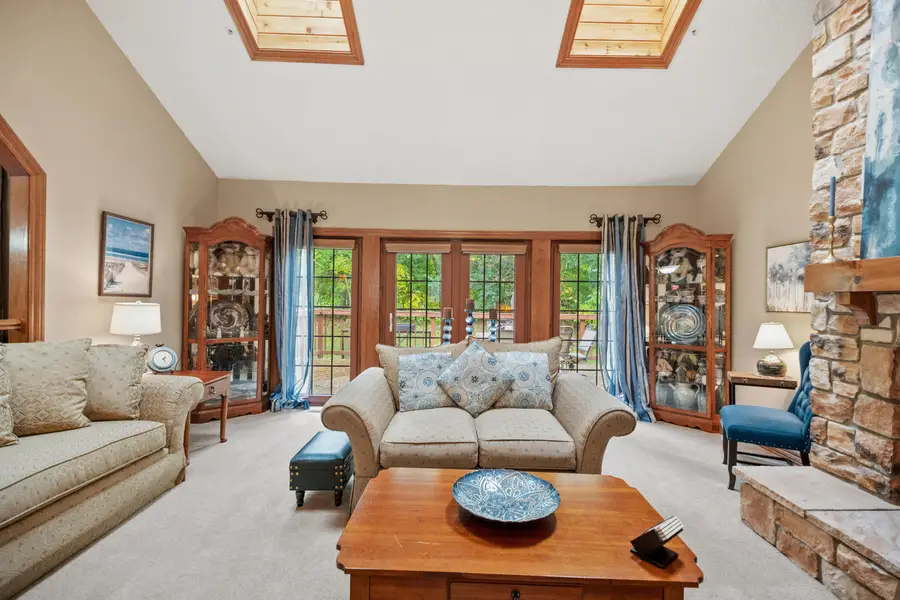 18675 St Andrew Ln, Brookfield, WI 53045 - Image #3