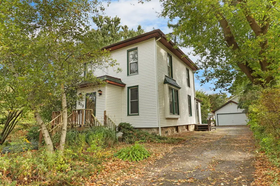 213 N Church St, Elkhorn, WI 53121 - Image #2