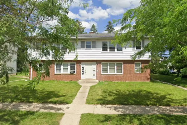 6016 N 61st St, Milwaukee, WI 53218