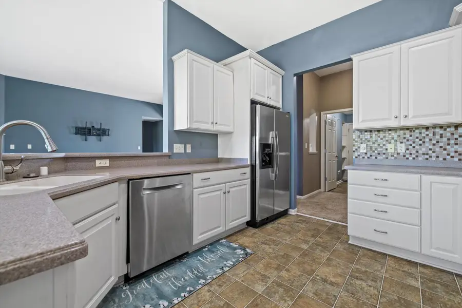 614 Stoecker Farm Ave, Mukwonago, WI 53149 - Image #3