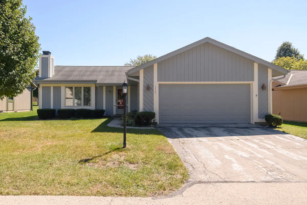 5422 Somerset Ln S, Greenfield, WI 53221 - Image #1