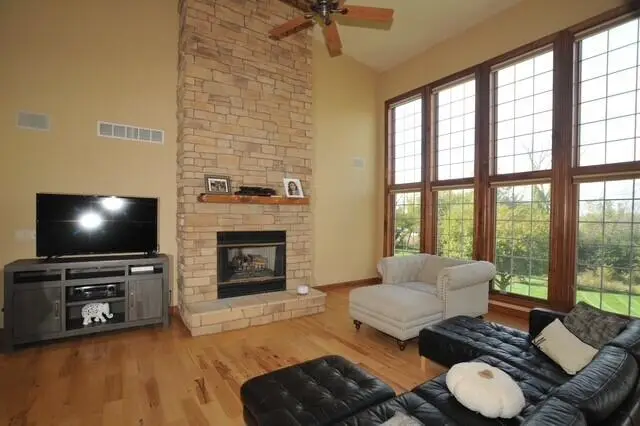 8334 Virginia Cir, Wind Lake, WI 53185 - Image #3