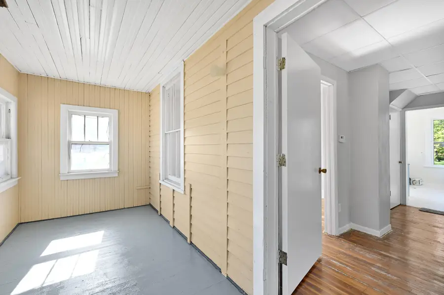 305 N Lake Ave, Twin Lakes, WI 53181 - Image #3