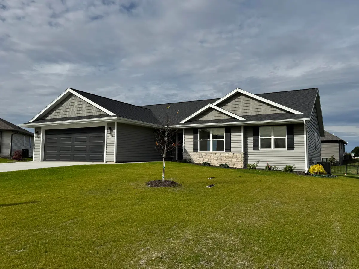 2850 Granite Ct, Sheboygan, WI 53081 - Image #1