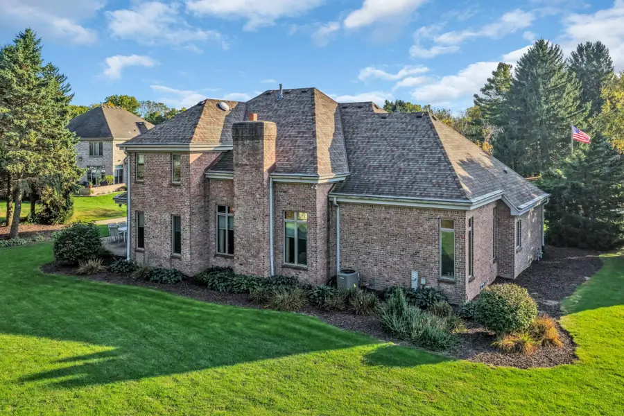 4 Lake Pointe Cir, Wind Point, WI 53402 - Image #3