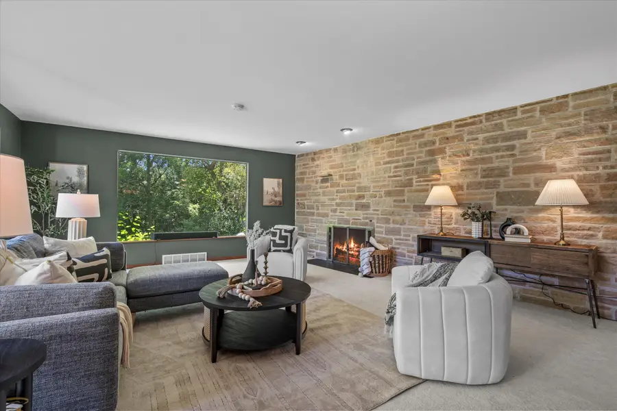 2416 W Dean Ct, River Hills, WI 53217 - Image #2