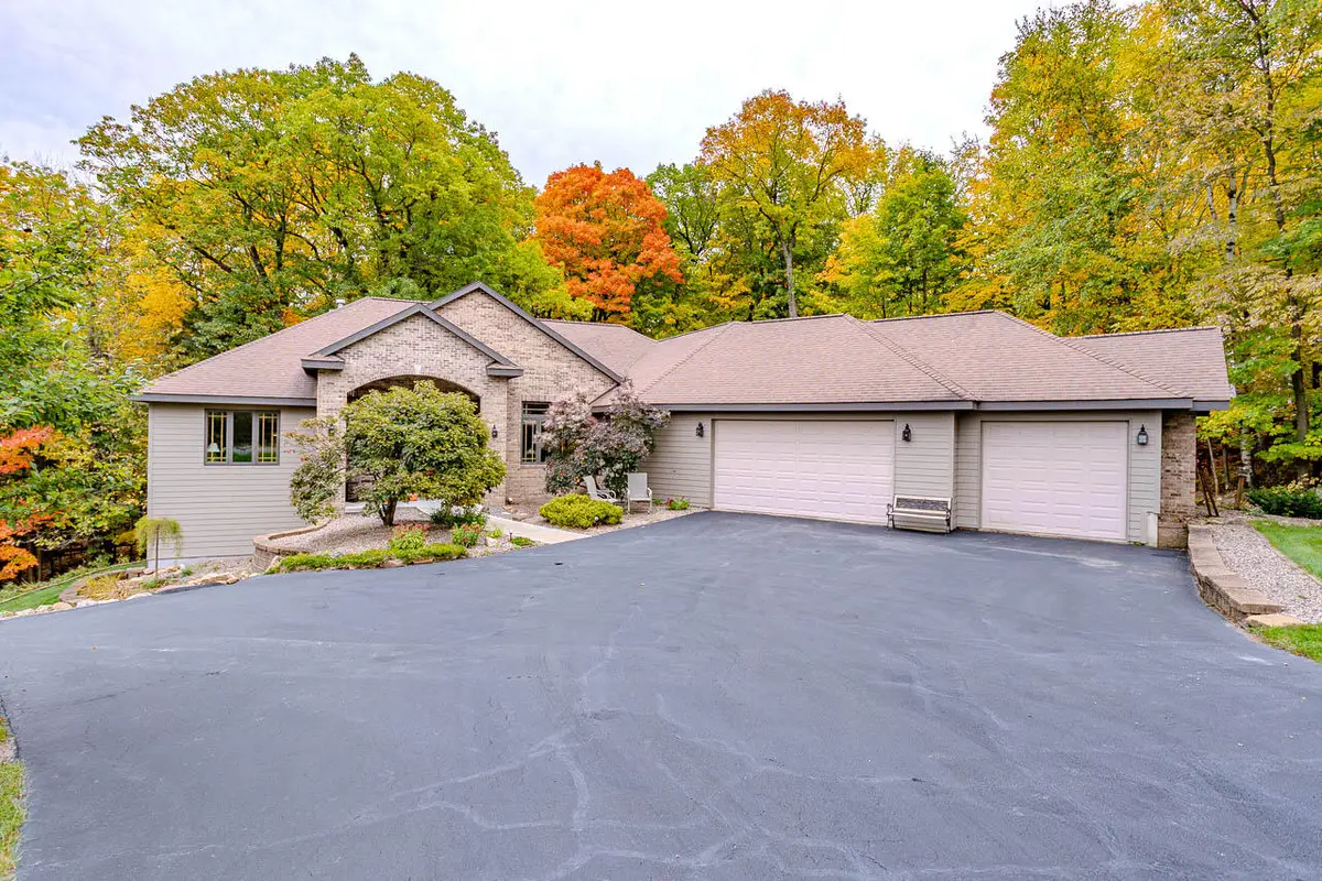 226936 Boulder Ridge Cir, Rib Mountain, WI 54401 - Image #1