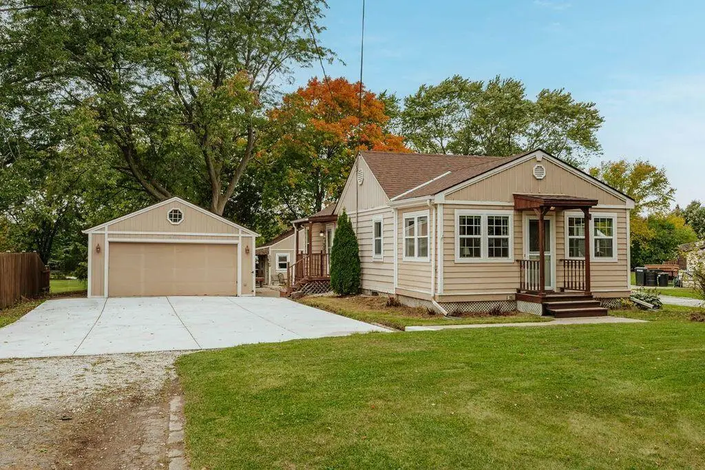 4451 S 51st St, Greenfield, WI 53220 - Image #1