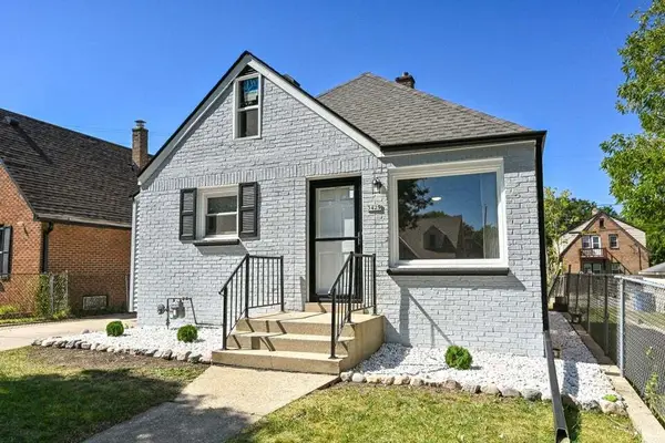 3429 N 41st St, Milwaukee, WI 53216