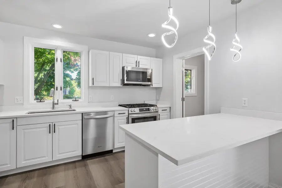 1942 N 12th St, Sheboygan, WI 53081 - Image #2