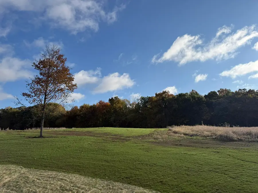 1012 Highridge Ct, Hubertus, WI 53033 - Image #2