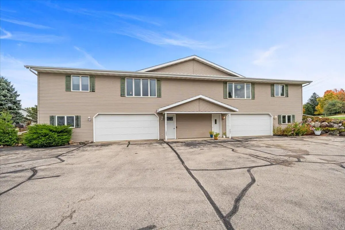 N4493 Sheehan Lake Ln, Osceola, WI 53010 - Image #1