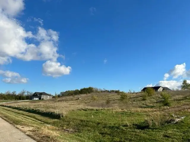 Lt27 Leasure Ct, East Troy, WI 53120 - Image #2